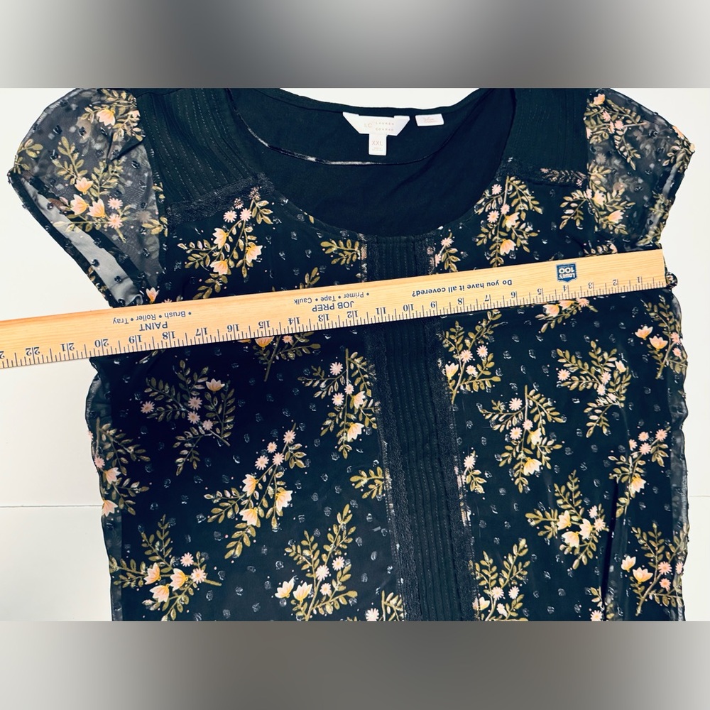Floral Ditzy Patterned Top, Lauren Conrad, size XXL - Picture 4 of 13